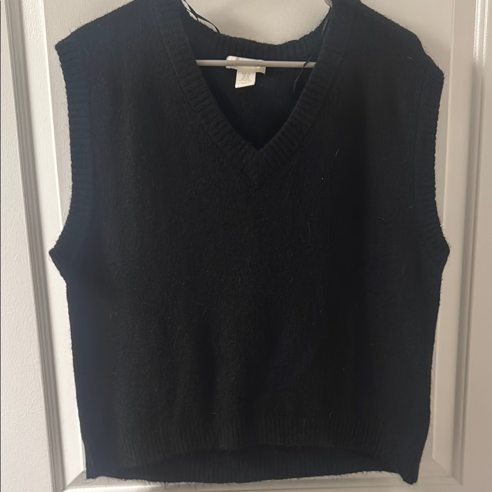 H&M Black V-Neck Sweater Vest